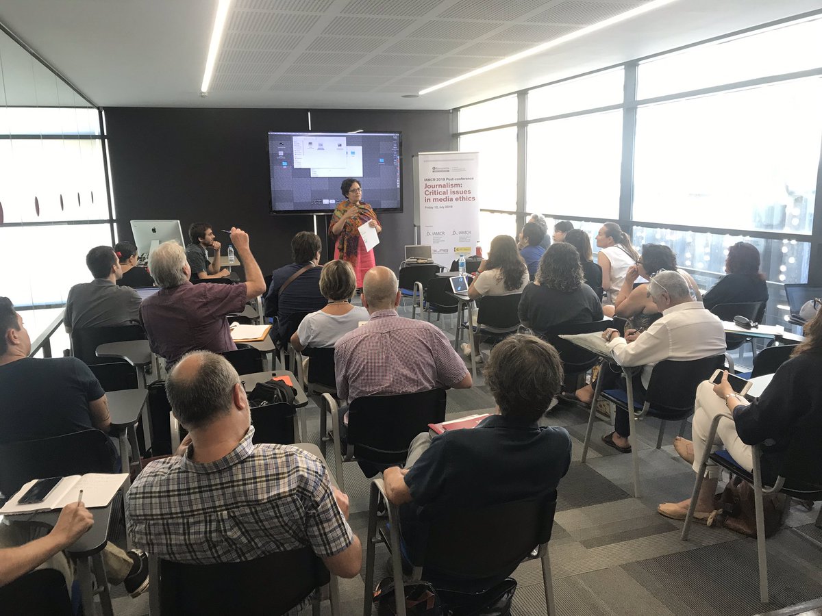 gdetorres's tweet photo. Eth WG + Journalism Section on fake news & algorithms: We have to put all our effors to develop a good framework to understand today’s news enviroment #journalism #ethics #iamcr2019 #postconference #urll #barcelona https://t.co/drf2JUy0wQ https://t.co/aq0R3k9RKD