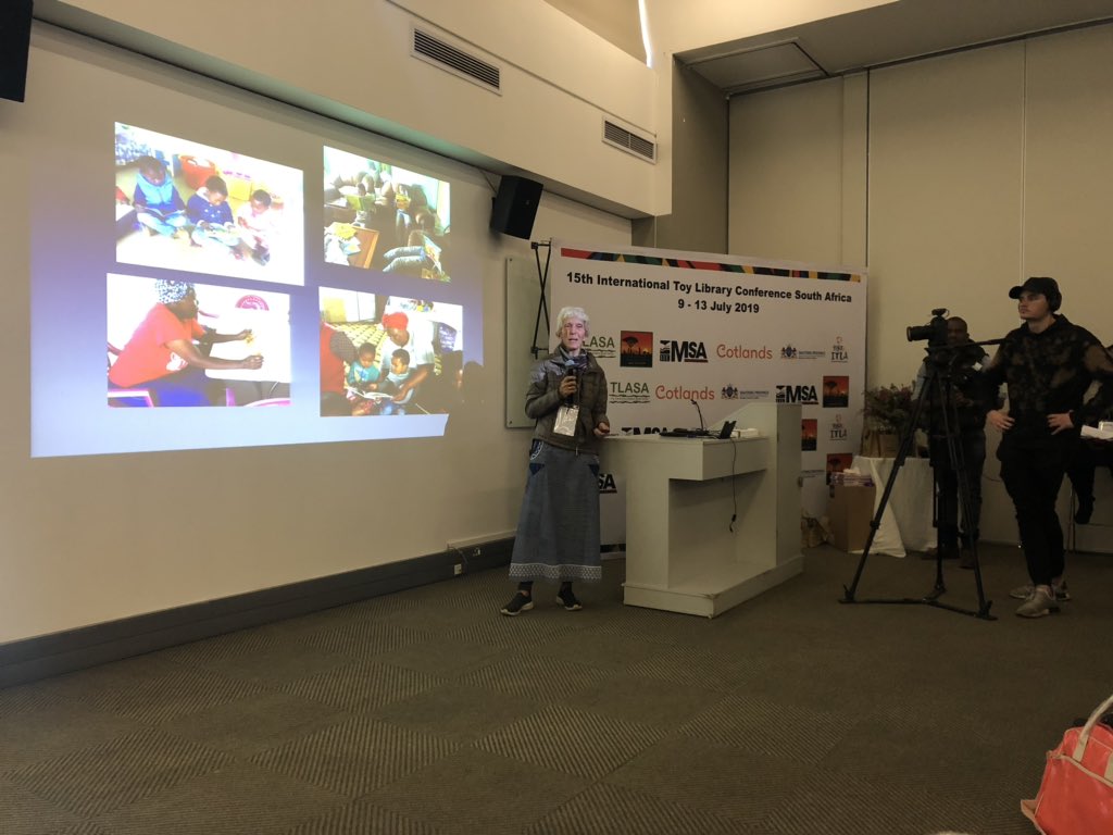 Cameloru's tweet photo. #toylibraryconference #itla #juegoyninez #itlconference2019 Mary Clark Luce hermosa para cuando juega con la niñez. Acá nos comparte su historia https://t.co/5M0IKmqlm7