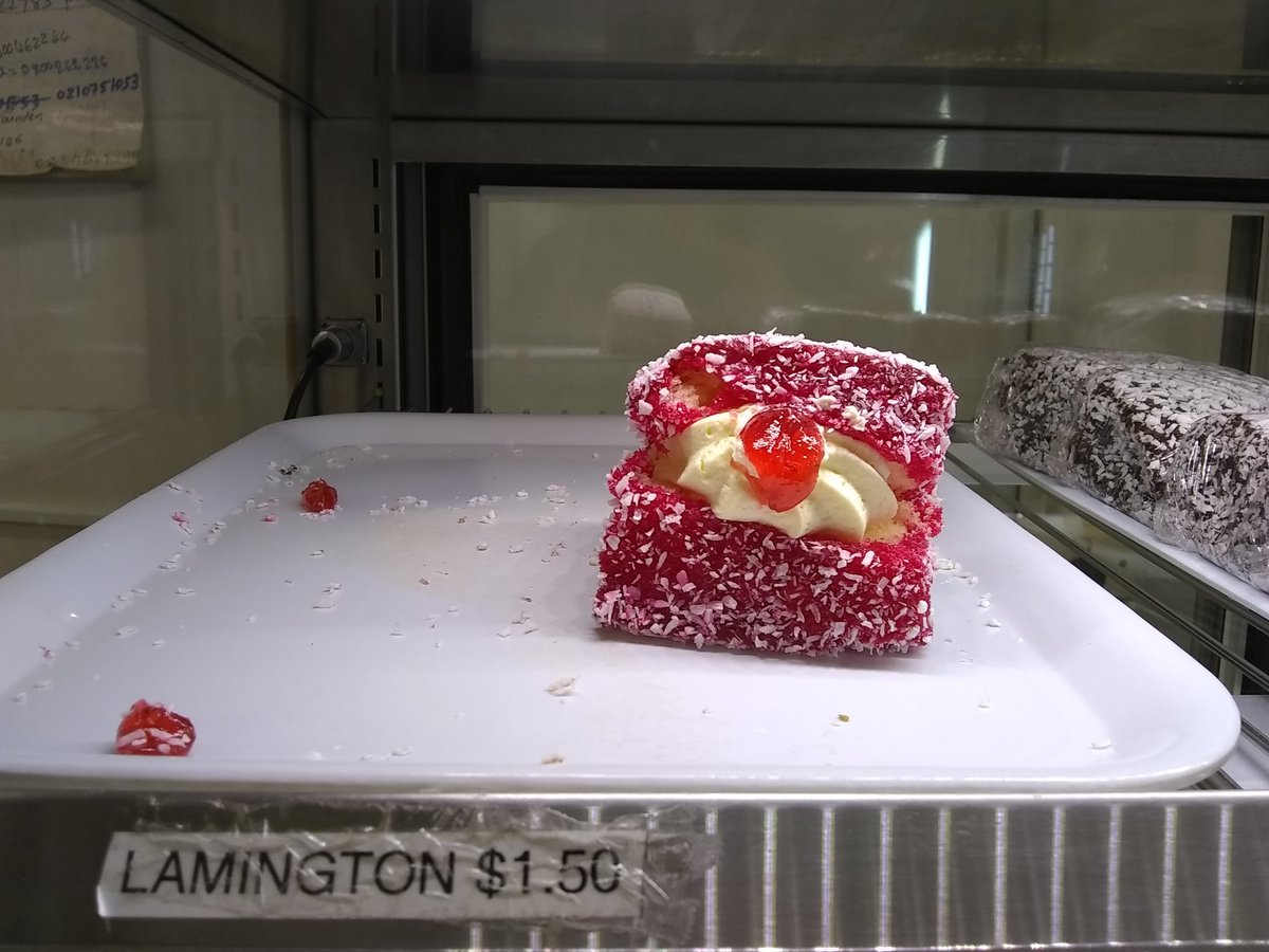 gearsgeary's tweet image. #auckland - #hamiltron #cambridge #taupo roadtrip, anchored by the last lamimgton in the shop in Putaruru, then the Oasis that is Stay - Soak - Soothe -  Savour at @TaupoDeBretts