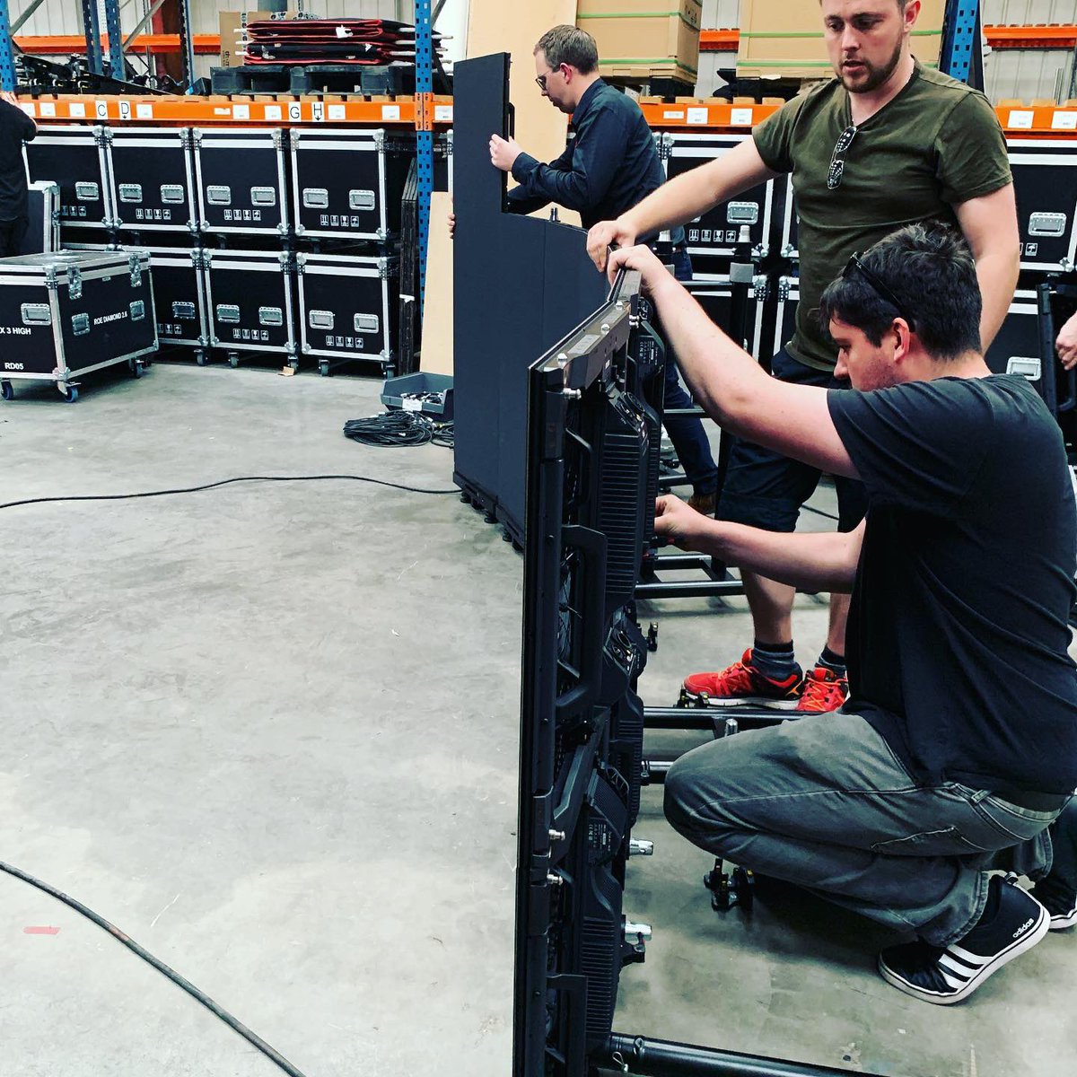 DavidROE_Visual's tweet image. Some Diamond2.6 #training @WCEAV on @BromptonTech all well received #eventprofs #LED #curved #ukevent