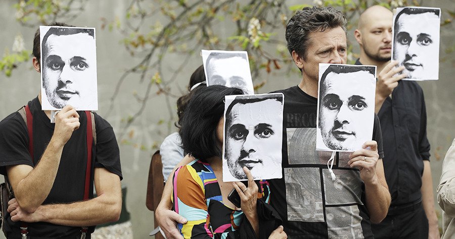 UkrainianLondon's tweet image. New Listing of Ukrainian Events in London in Jul-Aug 2019. Featuring @MolodyiTeatr shows, new production abt the war in #Ukraine at @cockpittheatre, phenomenal @DakhaBrakha gig in London and a celebration of #OlegSentsov birthday at @Ukr_Institute on 13Jul us8.campaign-archive.com/?u=464f5561bbc…