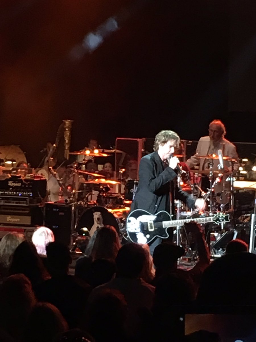 strawberryfrfly's tweet photo. Thanks for an awesome night @rickspringfield #PacificAmphitheater Costa Mesa CA Great performance. You still have great vocals and moves. Me and my husband enjoyed the show. #RickSpringfield #JessiesGirl https://t.co/wecJ2Fm8Gd
