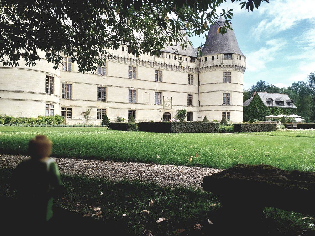 Lego_Man81's tweet photo. Well that's it the exploring is done, time for a beer and a relax. Finished off with this beauty that's not in the books. Thanks #loire I've had fun and on to the next adventure with BM. #chateauDeLlslette Xx https://t.co/tFmAtViV5t
