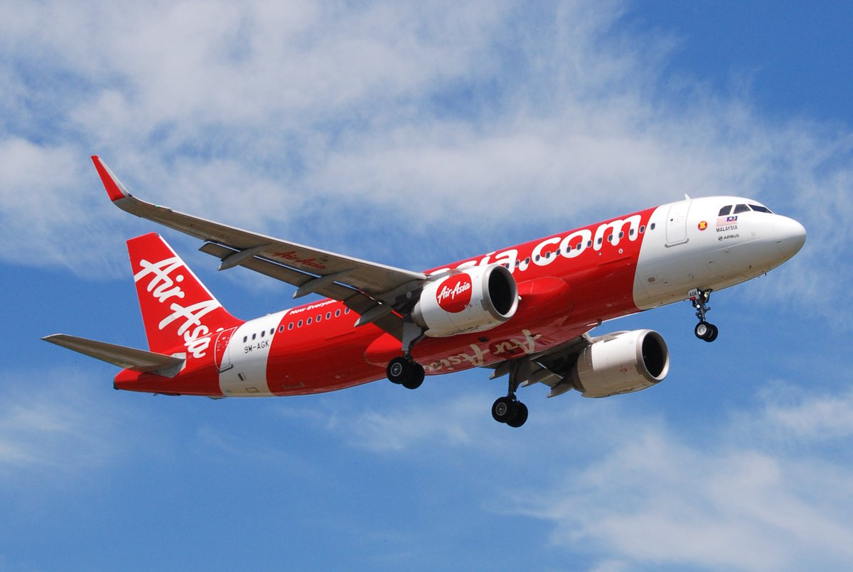 GabrielGuyut's tweet photo. Spot Captain @jfkjohan
©️🇲🇾AirAsia
🆔9M-AGK
✈️Airbus A320-251N(SL)
✈️AK5206 KUL-KCH
🛬Kuching International Airport-WBGG
📅10 JULY 2019
@airasia
@MY_Airports
#AirAsia #AK5206 #9MAGK #airbusboeingaviation #airbus #kuchinginternationalairport #WBGG #malaysiaairport #avgeek https://t.co/mBhx6Cf8Fu