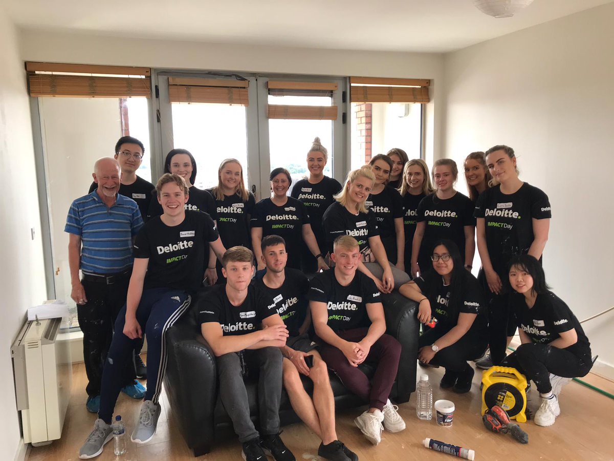 The 'Clearout Crew' from @DeloitteLifeIrl helping us get an apartment ready for a new arrival to their <a href="/ALONE_IRELAND/">ALONE</a> forever home. Many thanks for all your hard work yesterday! #foreverhome #csrireland #deloitteinterns #aloneireland