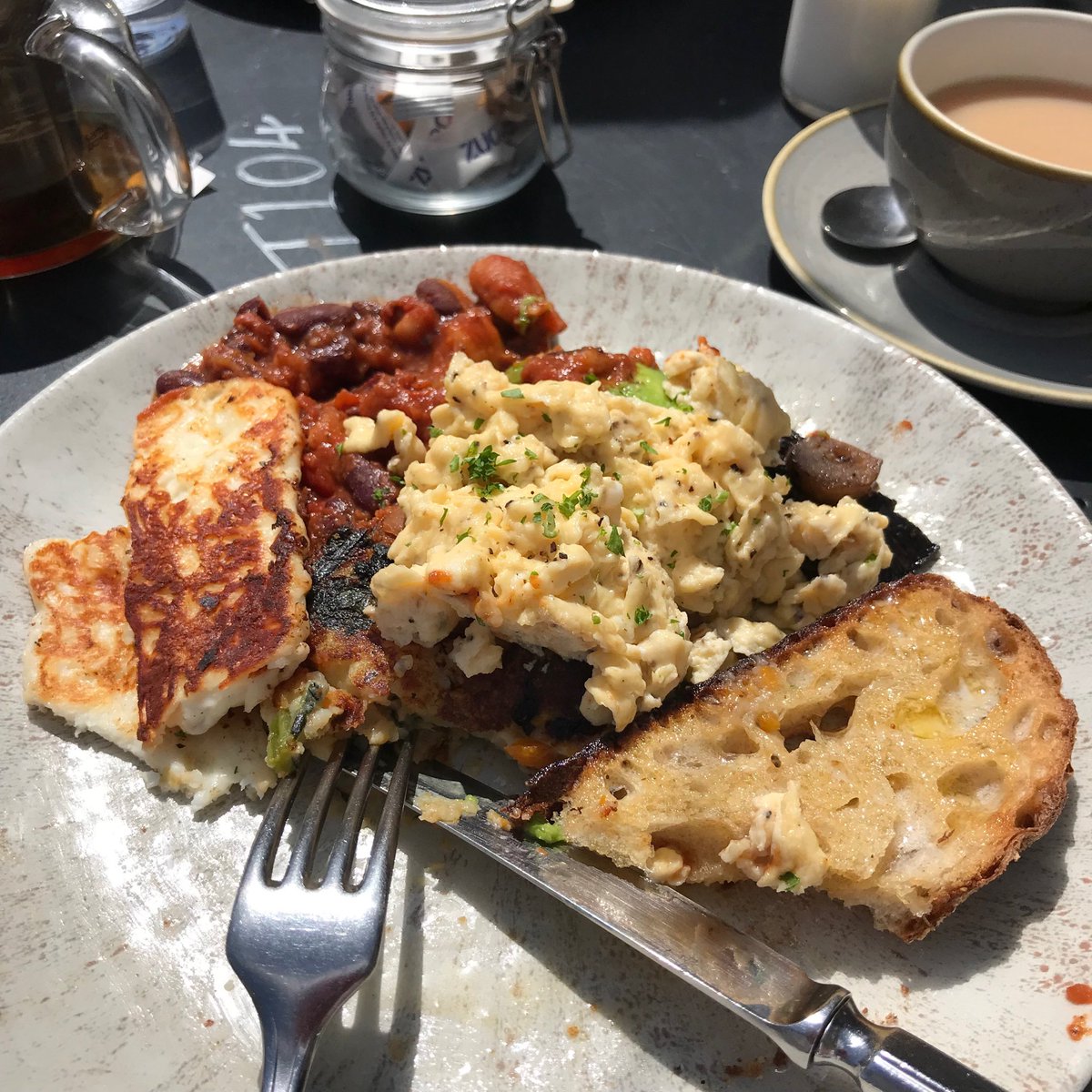 Another year older...what a perfect start to the day - a run along the Taff in the ☀️ followed by brunch at my current favourite ⁦<a href="/ElephantandBun/">Elephant & Bun Deli</a>⁩ Kitchen! 😋