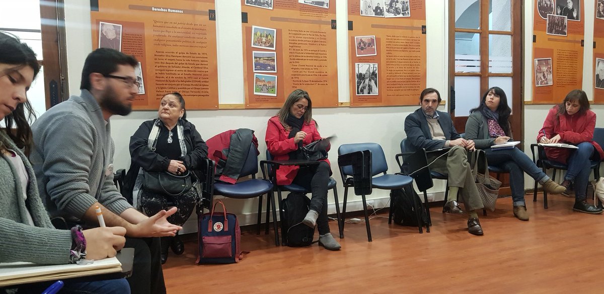 Comenzando nuestra reunión bimensual en un día histórico para la Red en el que nos constituiremos como 
ASOCIACIÓN: “RED NACIONAL DE APRENDIZAJE SERVICIO CHILE”