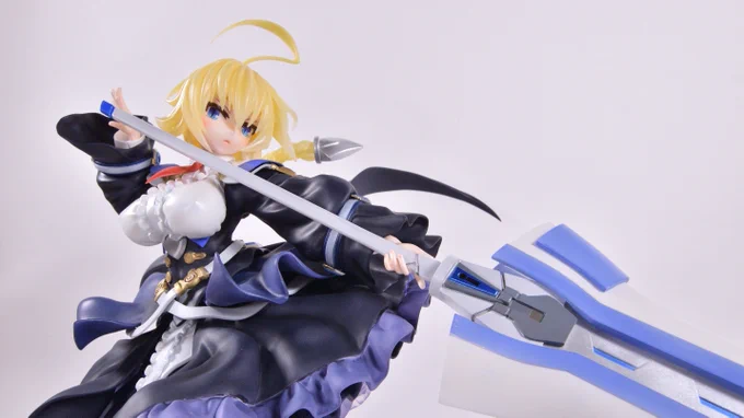 来るワンフェス、満足村【8-13-12】にて『Es ~BBCF Ver.~』を再販します。髪とパニエのクリア仕様は変わらず、業者抜き&デカール付属です。本当に申し訳ないのですが前回より千円+して¥16,000-での販売になります。
尚、今回持ち込み分15個がなくなり次第終売になります。続⇒
#wf2019s #BlazBlue 