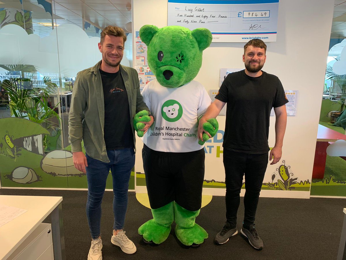 FundraiserPenny's tweet photo. Our Humphrey is having a great time at @peninsula_uk #BeSeenInGreen day.... raising vital funds for @RMCHcharity iMRI appeal as part of their astounding £1m pledge... #YouGoGuys https://t.co/t3T1pYApmC