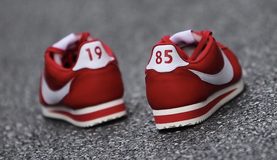 nike cortez red stranger things