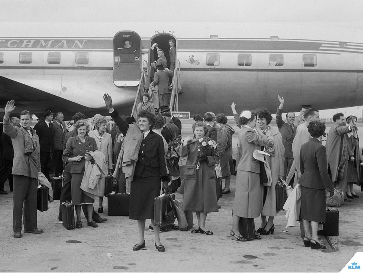 KLM's tweet photo. Picture yourself 70 years back in time... 🔙 What was flying like in the 1950s?  https://t.co/dZEpUujPZK https://t.co/GGVVomPkNR