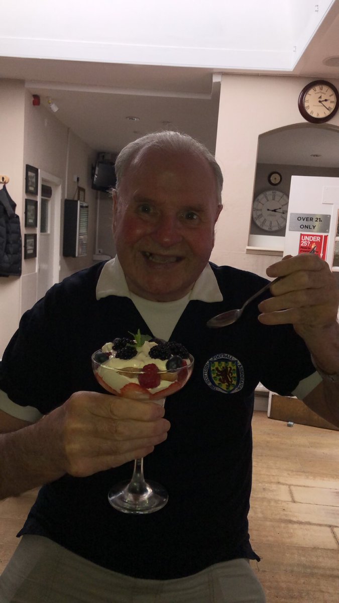 stobsmill's tweet photo. Dessert of the day - “Summer Berry Delight” - Chefs Creation🍴🍓
Traditional Bar Meals available; 
Friday 12pm - 9pm
Saturday 12pm - 9pm
Sunday 12:30pm - 7:30pm
#weepubbigcharacter #summer #traditionalmeals https://t.co/hn3GIFc48a