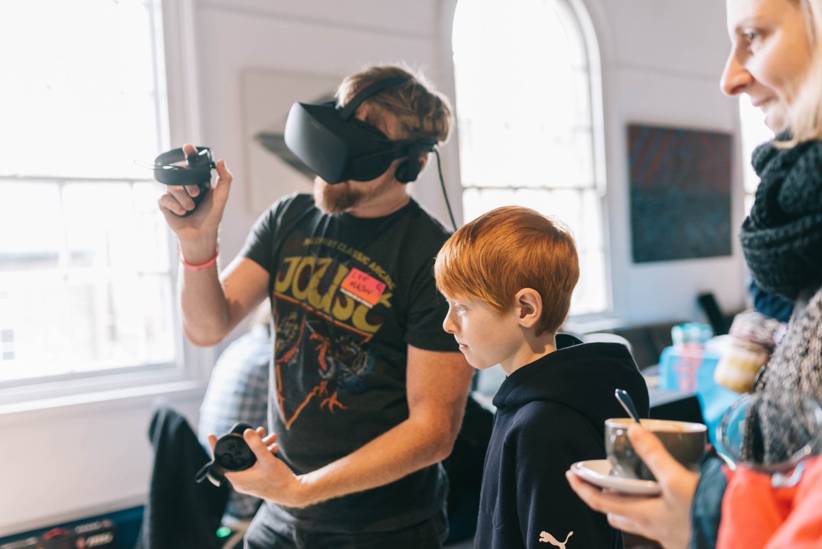 #Summerholidays #Cambridge - BOOK NOW for this #fun #workshop Virtual reality sculpture park // 08 Aug <a href="/CambJunction/">Cambridge Junction</a> // 9-13 yr olds, all levels of experience welcome // Learn how to sculpt in #virtualreality &amp; view it in #augmentedreality.   collusion.org.uk/events/virtual… #VR #AR