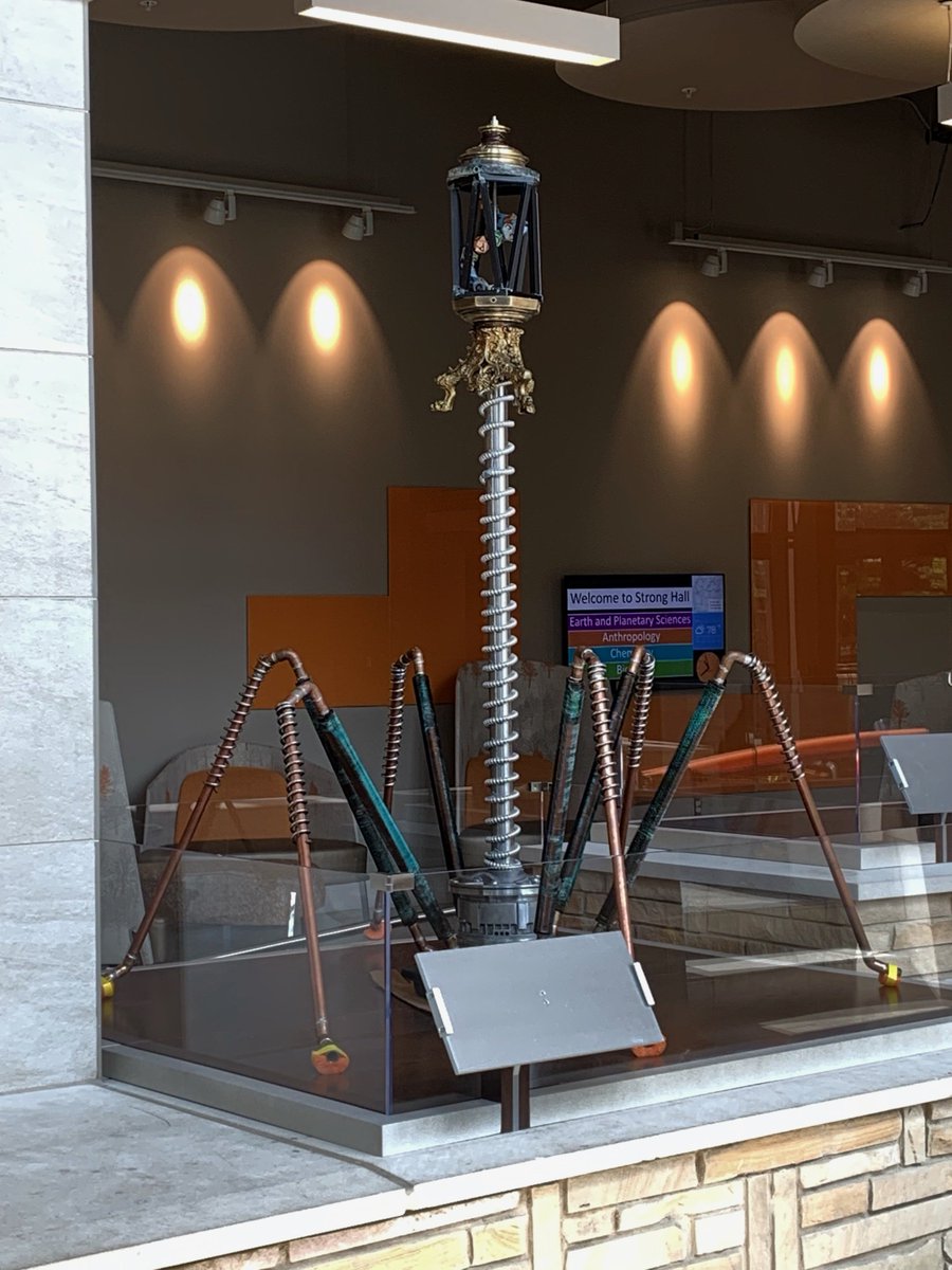 UTKBiology's tweet photo. #StrongHall getting more and more interesting by the day. Come check our new artwork!
#UTKGeneralBiology
@UTK_EEB
@UTK_BCMB
@UTKMicrobiology
@ArtsSciencesUT https://t.co/1Qd1Xq3cgO