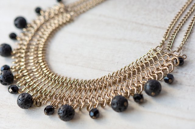 RapidCatalyst's tweet photo. We are proud to partner w/ @RosiesPlace to capture the jewelry created by artisans of their Women’s Craft Cooperative. Proceeds support programs at Rosie’s Place. Photos will be in marketing materials out this fall.  More on our photography services. https://t.co/Aaxh6Nrgug https://t.co/RfrJowaN1A