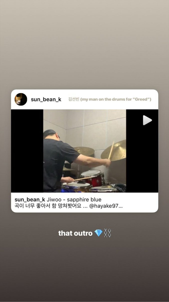 wavyarchive's tweet photo. 190711 jiwoo ig story | that outro 💎⛓️ kim sun bean (my man on the drums for 'Greed')

video below ⬇️
#wavy #jiwoo #maison https://t.co/xiw9SzZszl