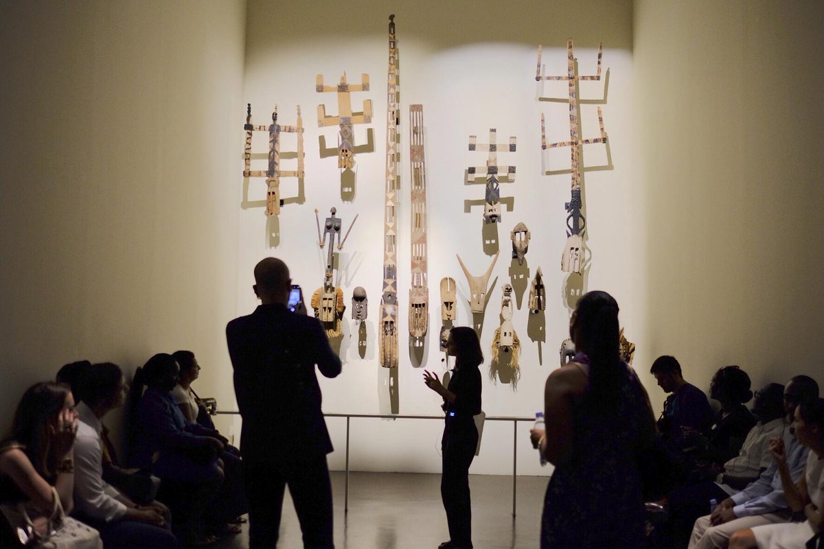 Première séquence culturelle de notre dernière journée à #Paris au <a href="/quaibranly/">musée du quai Branly - Jacques Chirac</a>. Art is not only beauty. It's our past, our present, our future. Art is Power, Identity and History.