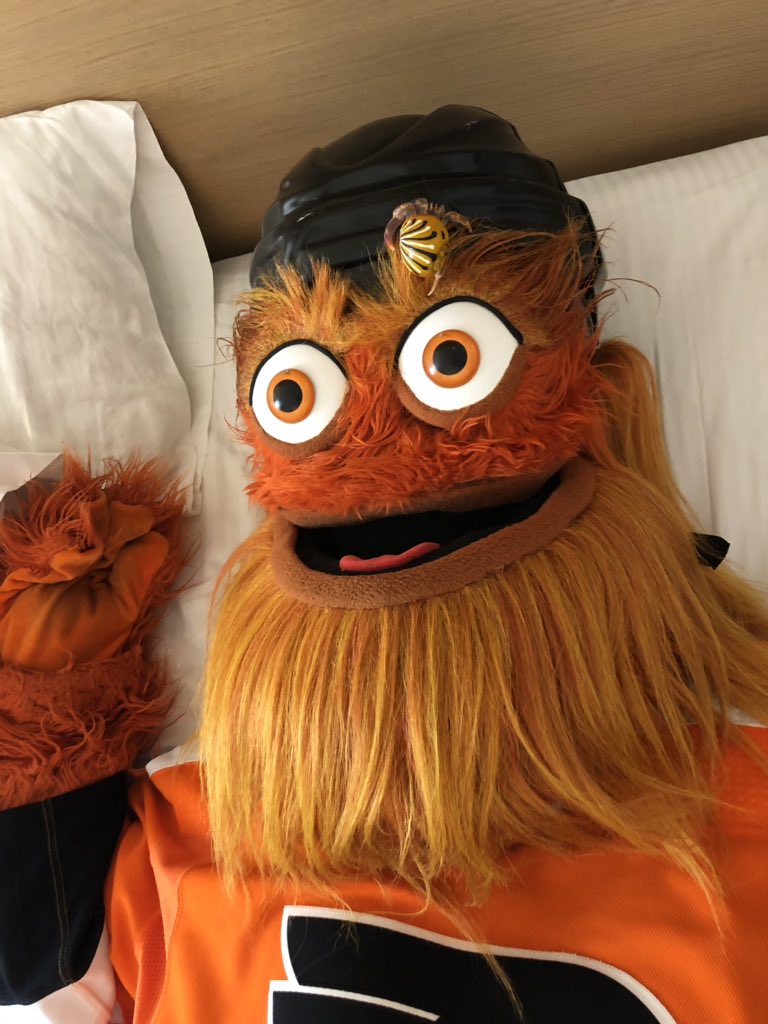 GrittyNHL's tweet photo. Welp. This is my life now. https://t.co/HIPLnzpANl