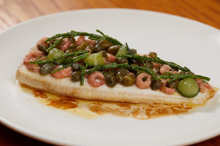 “Good food is good mood”😋
Whole #lemonsole,brown shrimps,cucumber,capers
<a href="/bwsomersethouse/">Bryn Williams at Somerset House</a> <a href="/Brynwchef/">Bryn Williams</a> <a href="/compassgroupuk/">Compass Group UK & I</a> <a href="/SomersetHouse/">Somerset House</a> 
#bwsomersethouse #somersethouse #brynwilliams #fish #sole #fishfriday