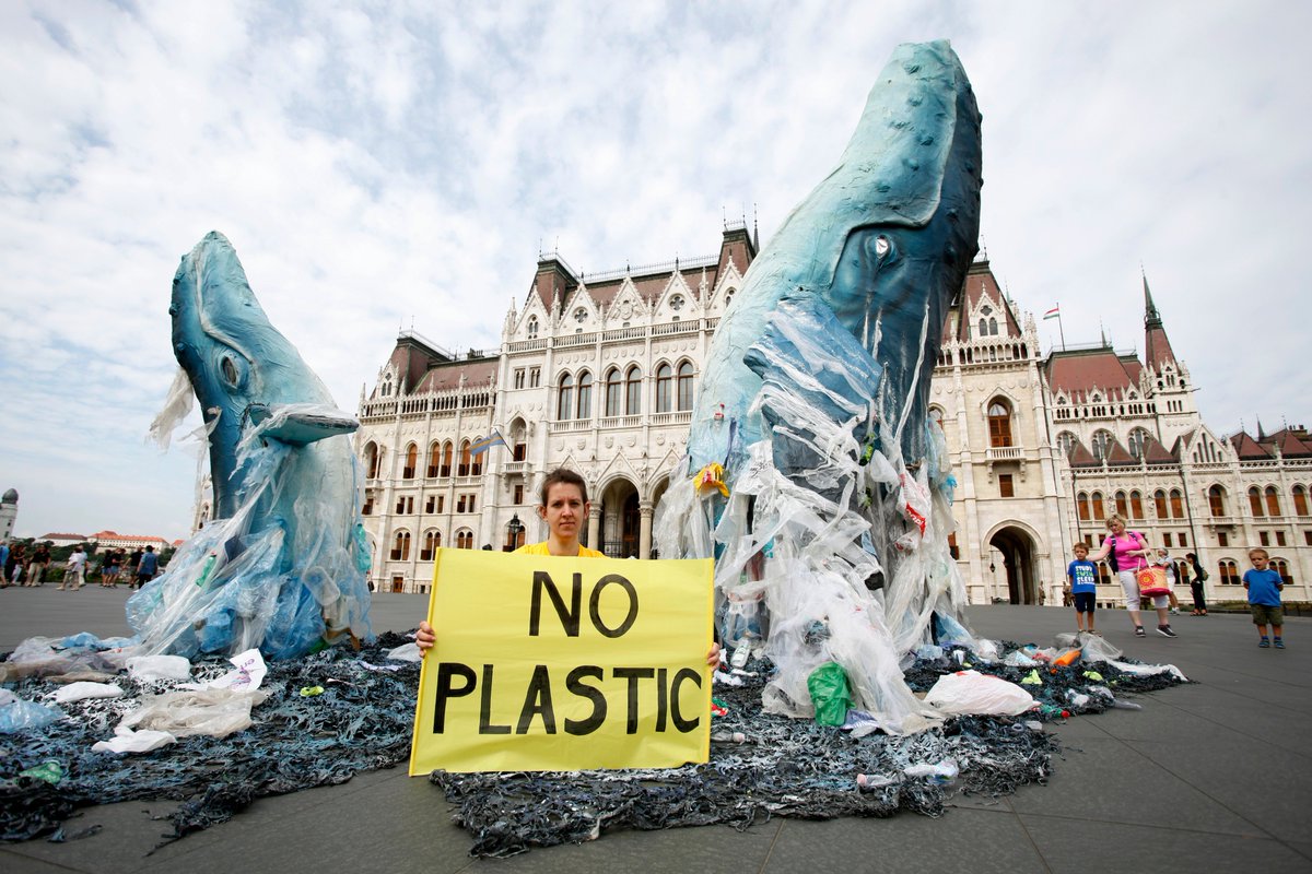 "The largest river in Hungary transports 4.2 tonnes of plastic waste to the Black Sea daily."

To combat this, Greenpeace activists set up this installation in front of parliament and also started a petition that has gotten 199,749 signatures demanding plastic bags be banned.