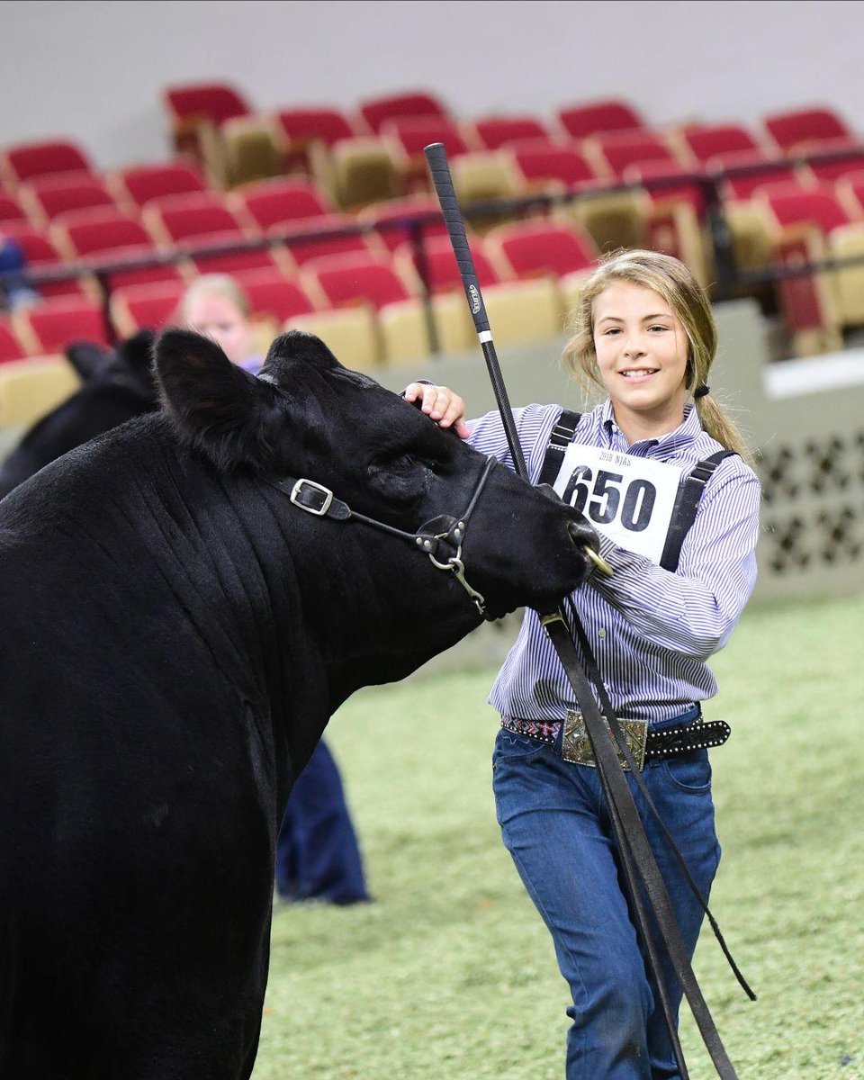 AngusAssoc's tweet photo. We are all smiles heading to the best week of the summer! Will we be seeing you in Louisville for the #NJAS19? ๐ ๐น https://t.co/gy3iRaxFEh