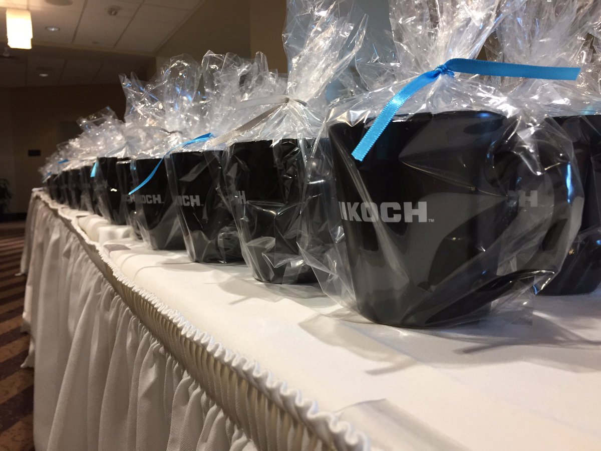 daniharmon8's tweet photo. Itโs our favorite day of the summer! Koch Intern Family Day!! Itโs such a great day to highlight our interns and share Koch with their loved ones! #LifeAtKoch #InternAtKoch @jennysadams https://t.co/JRgH4CkVCF