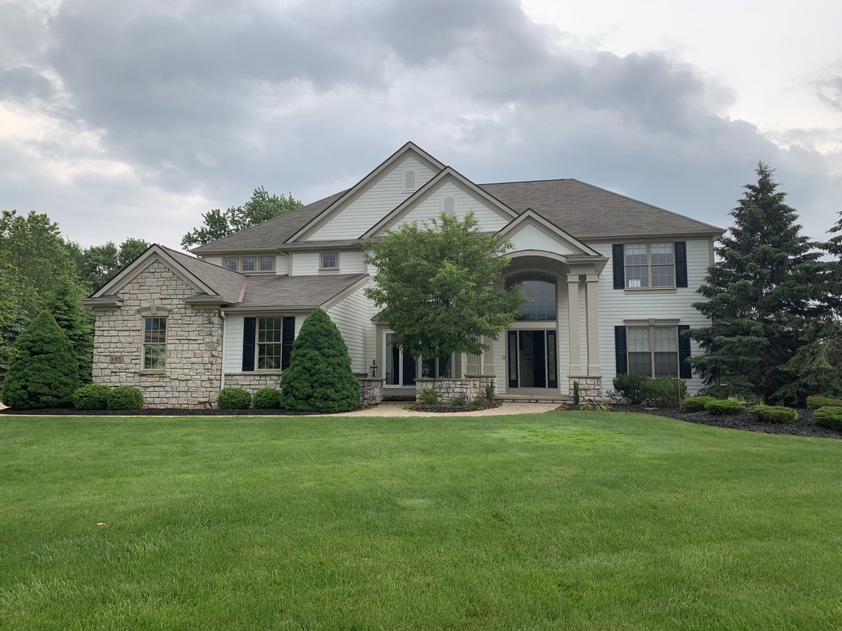 PinpointPaint's tweet photo. Loving the beige trim and black shutters! What do you think?! #pinpointpainting #clevelandpainting #clevelanddesign #exteriorpainting #cleveland https://t.co/C59FgR3nh1