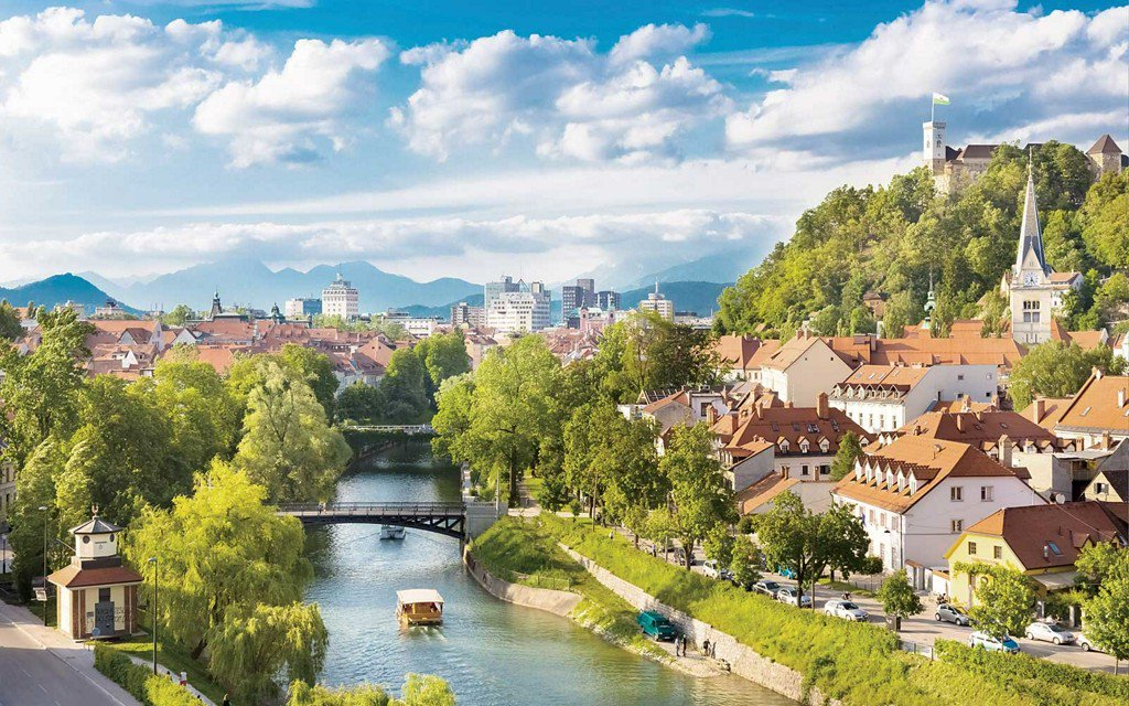 TravelLeisure's tweet photo. Everybody’s going to Croatia — but the rest of the Balkan countries are worth a visit, too https://t.co/sVTBAcvVAZ https://t.co/8shTVpWSAW