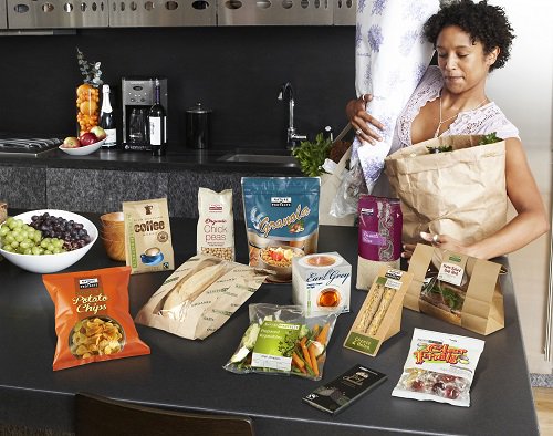 NatureFlexFilms's tweet photo. Whether you just have that #FridayFeeling or you're planning a weekend of watching the #BritishGP , #Wimbledon final or even the #CricketWorldCup don't forget to look for #compostable #biodegradable packaging when buying your snacks this #PlasticFreeJuly #NatureFlexFilms https://t.co/ydFXctZueM