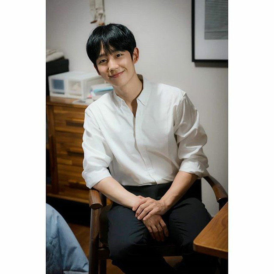 G公式】俳優チョン・ヘイン、ドラマ「春の夜」現場写真を公開