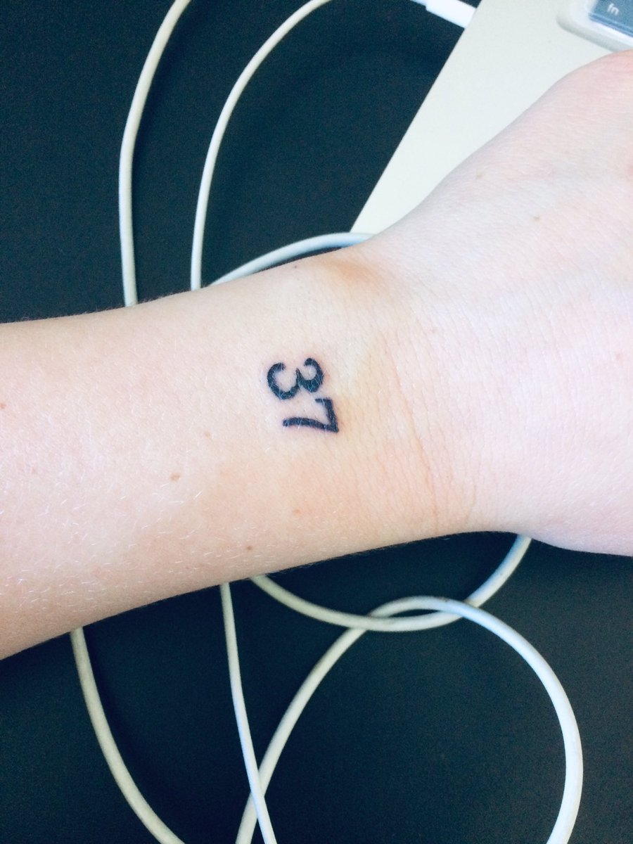 AlieSKIES's tweet photo. lucky number...sleeve almost complete! 😂👌 thanks to Nay for the voucher! xxxxx #tattoo #thirtyseven #luckynumber #zombiemonkey https://t.co/FeHERTMIkV