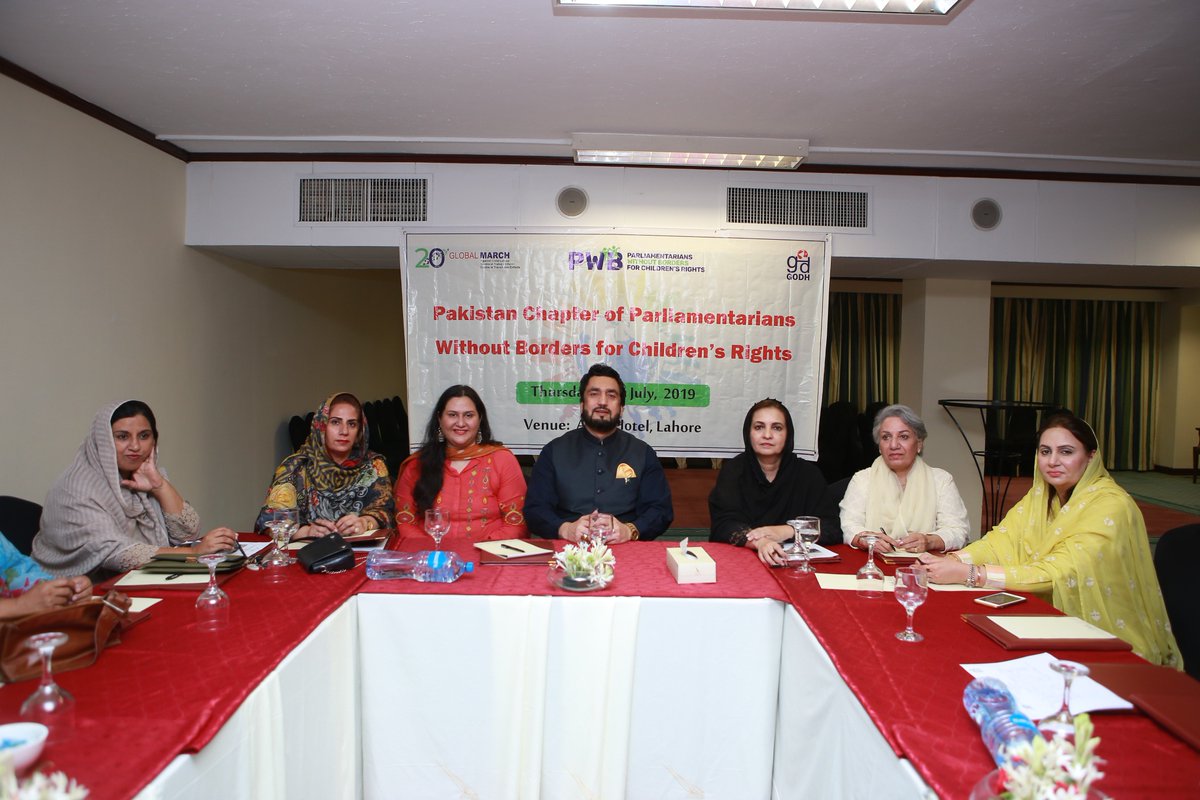KhawajaSana's tweet photo. One more milestone establishment of #PakistanChapter on #ParliamentariansWithoutBoarder for #ChildRights Thank you @ShehryarAfridi1 @DrNausheenPTI @MusarratCheema for all your support to commitment toward #ChildRights @kNOwChildLabour @k_satyarthi @PTIofficial @CanpkOrg https://t.co/MTmjGbmMEI