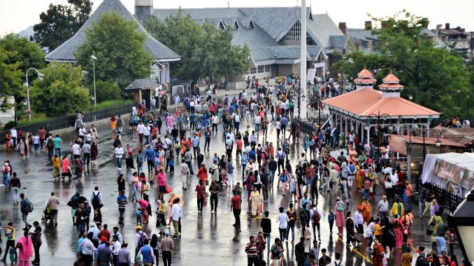 AdventureSinbad's tweet photo. #Tourism or rather "Over-Tourism" rearing its ugly head! Read this article to understand the effects #Overtourism is causing.  
https://t.co/uNGfQ81F78 https://t.co/OLYk9Btocc