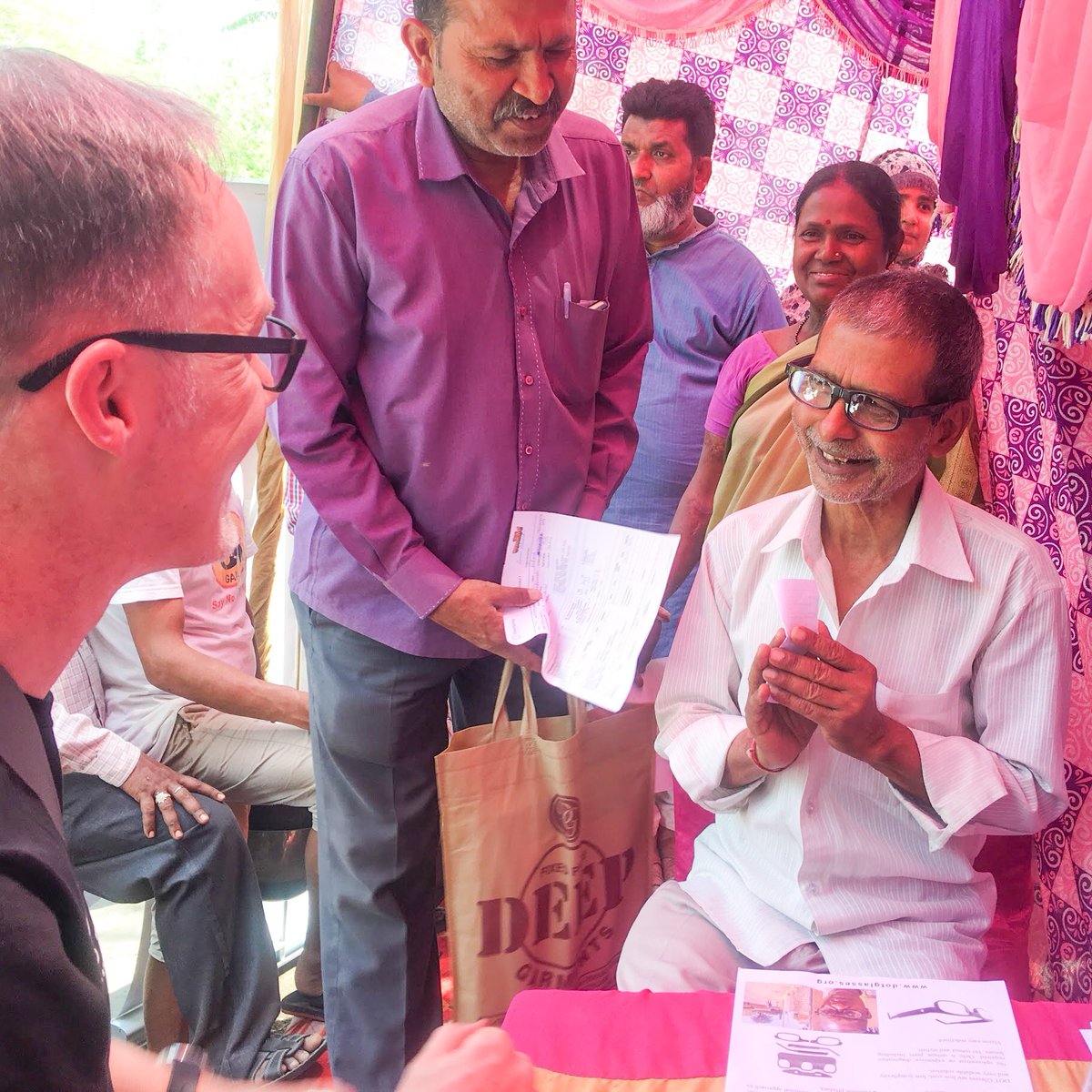 DotGlasses's tweet photo. Our first large scale trial in #NewDelhi kindly organized this April by our partner @VisionSpring. This proved an excellent opportunity to fine-tune our #visioncamp delivery process and gave the entire team a sense of the impact that we can make with our new approach to #vision. https://t.co/jTTHZQviAR