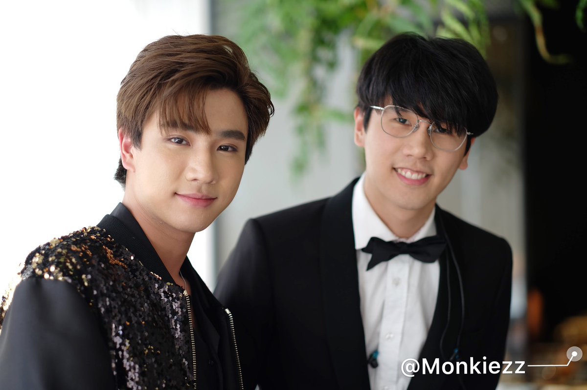 monkiezz's tweet photo. Double Cute Boys ☺️❤️ @perthppe @palmpawee 

#LorealRevitaliftCrystal 
#LOrealParisTH 
#ShineBrightLikeaCrystal https://t.co/5LMQMDQRPs