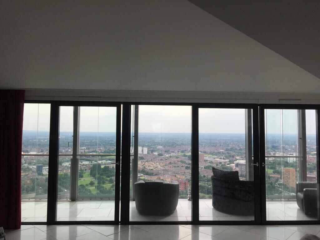 Atmostherm's tweet photo. We pride ourselves on a neat and tidy job 👍

Here we have another air conditioning installation, in an apartment in Beetham Tower. What a view! https://t.co/SBUx6J6gFw 

#aircon #installation #apartment #hvac https://t.co/6HtaRGJImO