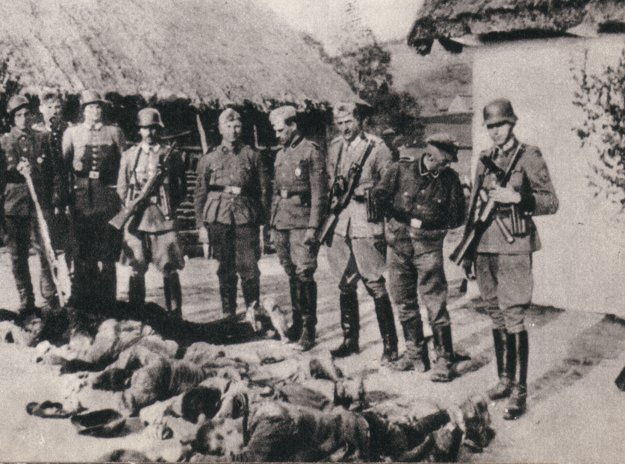 YarlYOMSBORG's tweet photo. @RossTedder #AskWhyWWII Genocide 12mln civil ppl start 1.9.1939 #Wielun #Naliboki #Michnow 1of #800PolishVilages #Gardelegen Poles burn alive byDEinsatz #Katyn #Wola #Volyn #GermanDC till1942 9on10 victims ethnicPoles finally 6mln Poles citizen massacre by German/Rus..miniorityUkr/Jews/UESS https://t.co/35uVENQlEU