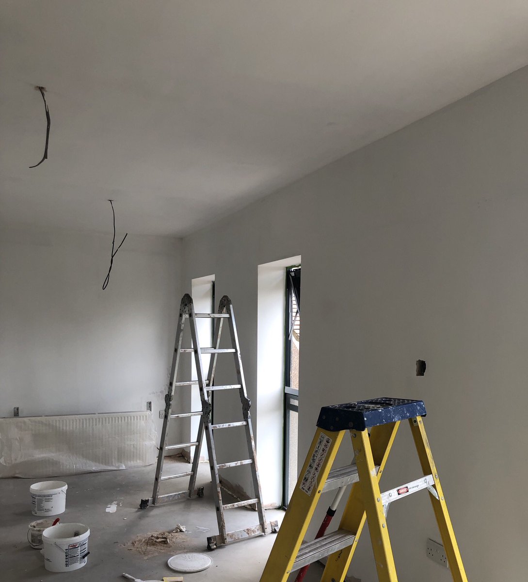 DecorationsDl's tweet photo. Nice couple of days working inside for a change getting the mist coat and a couple of coats throughout this property
@LeylandTrade applied on all surfaces
#DLdecorations #NorthWales https://t.co/I4RjuOVwGf