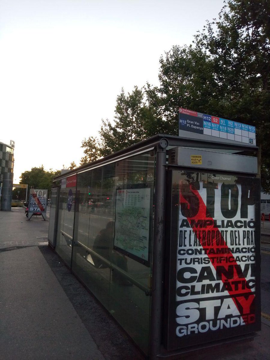 ¿Vols saber que són les jornades  @staygrounded3 "anunciades" a les parades d’autobús? Aquí trobaràs informació: stay-grounded.org/conferencia-st…
Des de ClimAcció lluitarem per evitar l'ampliació de l'Aeroport del Prat! Ens hi va el planeta!!
#DecreixementAviació
#EmergenciaClimaticaBCN