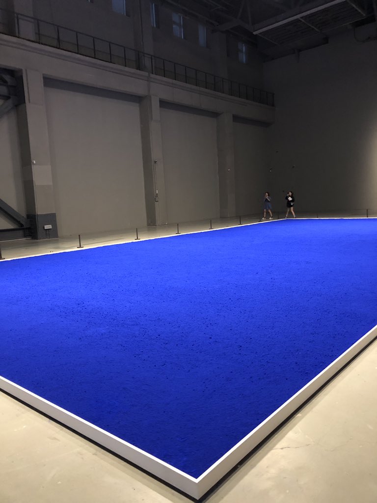 lj_simic's tweet image. #yvesklein ultimate blue in expressing immateriality, #avangarde #minimalism