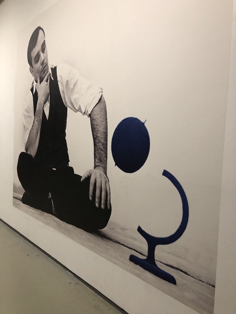 lj_simic's tweet image. #yvesklein ultimate blue in expressing immateriality, #avangarde #minimalism
