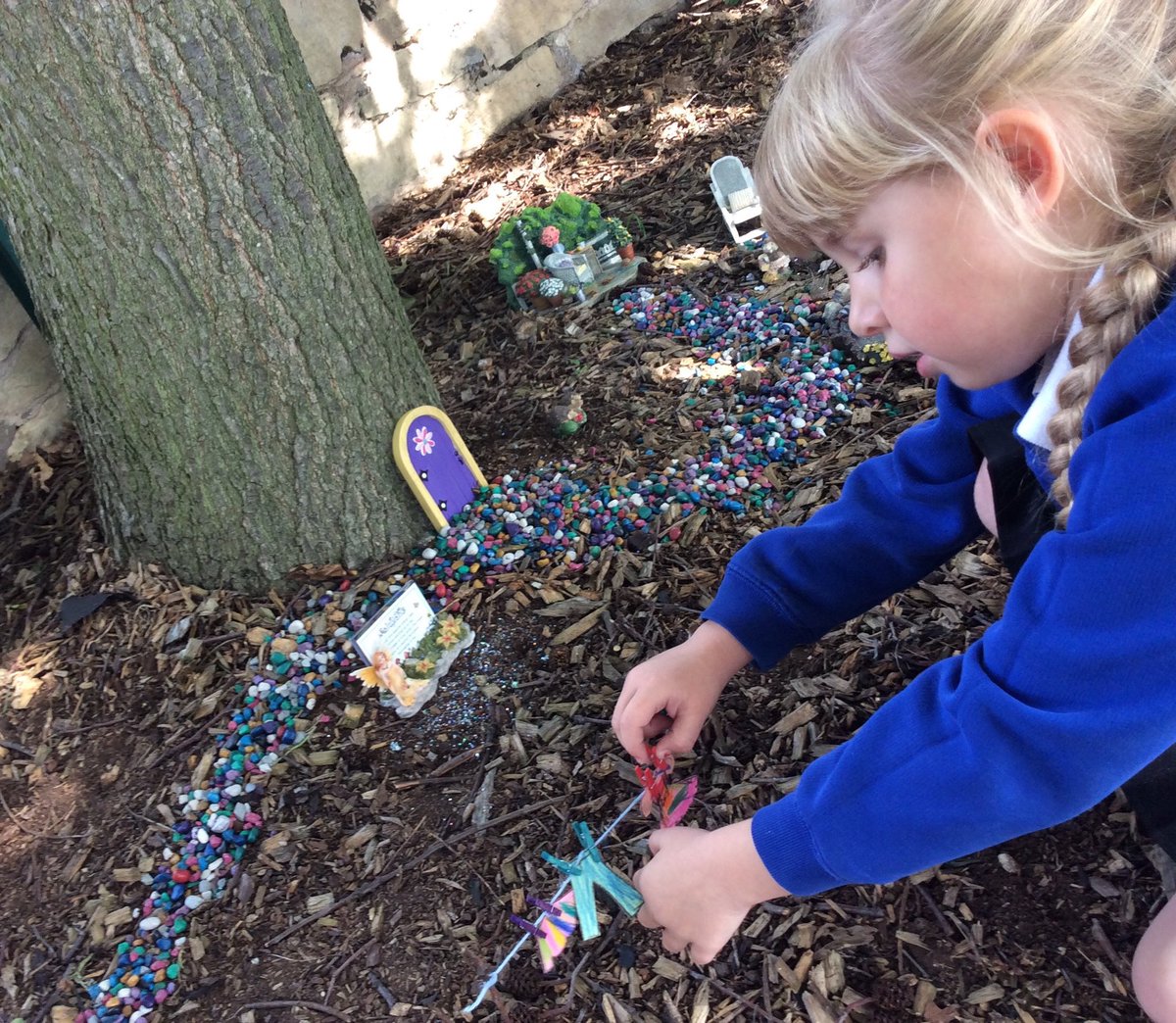 DeltaRowenaAc's tweet image. Nursery received a phone call today from Florence the Fairy. She said she would like to visit with her fairy friends. The children have been busy preparing the garden, sprinkling magic dust and are hoping that the fairy house will appear on Monday!
#Magicdust #Fairyfriends