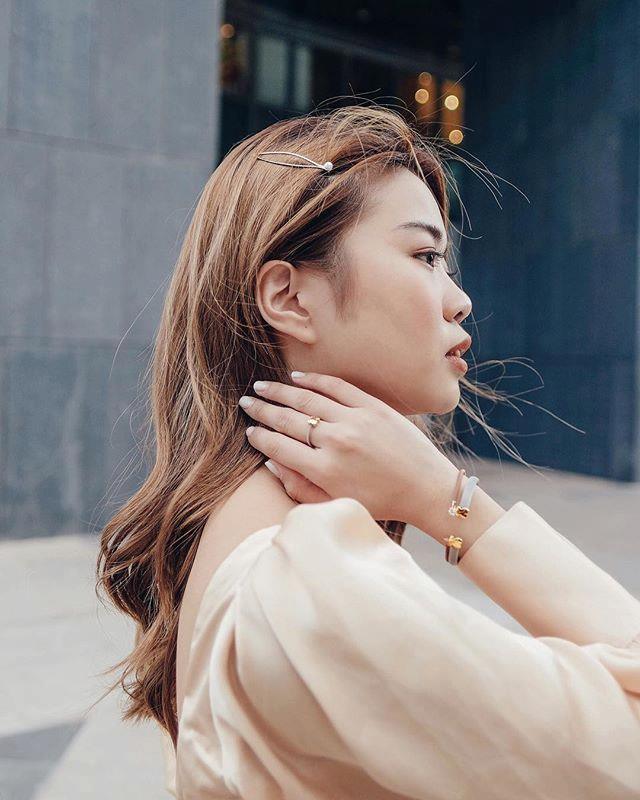 elvioseta's tweet photo. Stay iconic. @vinaguerrero wearing TOUS jewelry. 
#elvioseta #gioielli #tous https://t.co/pXPH1msdhL