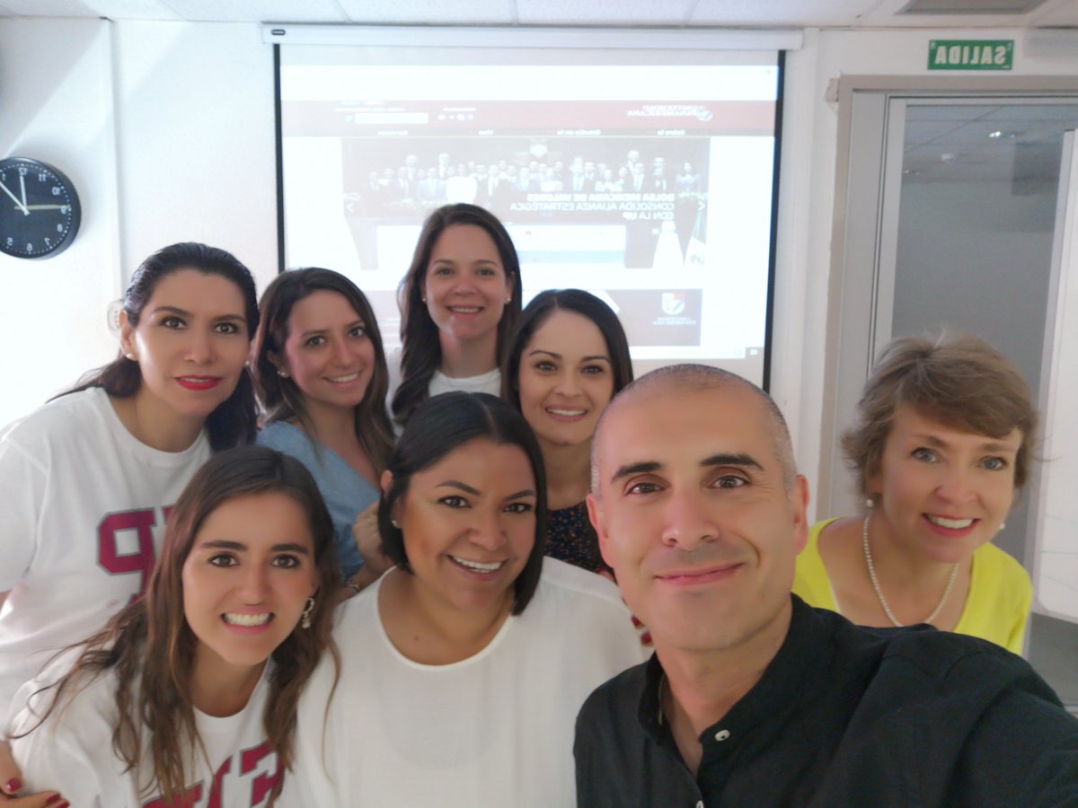 Hoy en #Madrid hemos pasado un buen rato hablando sobre #Marketing y #Eventos, en la <a href="/EIP_Madrid/">EIP_Madrid</a> para profesionales de la <a href="/UPGdl/">Universidad Panamericana Guadalajara</a> (Universidad Panamericana Guadalajara - México). ¡Un placer!