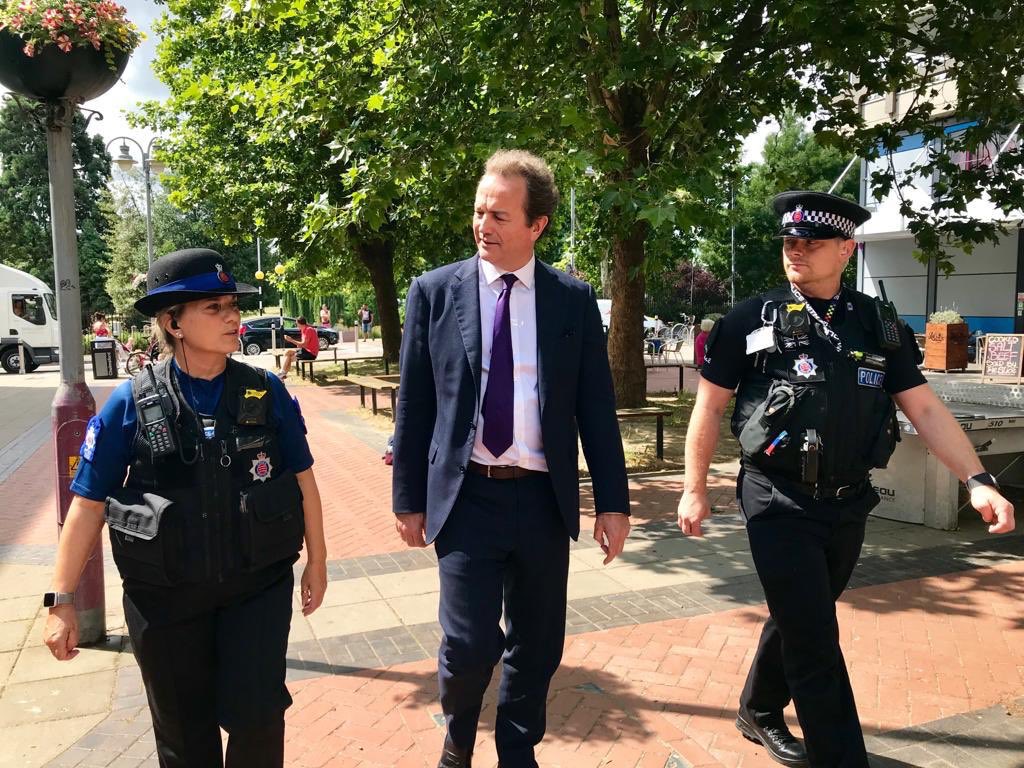 NickHurdUK's tweet photo. Took the #FrontLineReview to @EssexPoliceUK - another frank conversation that confirmed we are focused on the right things - more people ; less time wasted ; greater focus on wellbeing ; more voice for front line. Met some great , highly committed professionals . Thank you . https://t.co/HpJvwW5KpT