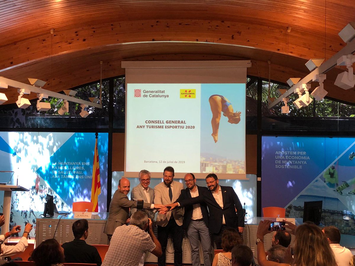 Primera reunió del Consell de l’#AnyTurismeEsportiu 2020, amb la 50a de membres que el conformen. Presentem el context i l’estratègia de turisme a Catalunya, el programa de #turismeesportiu de l’ACT i #AnyTurismeEsportiu 2020.