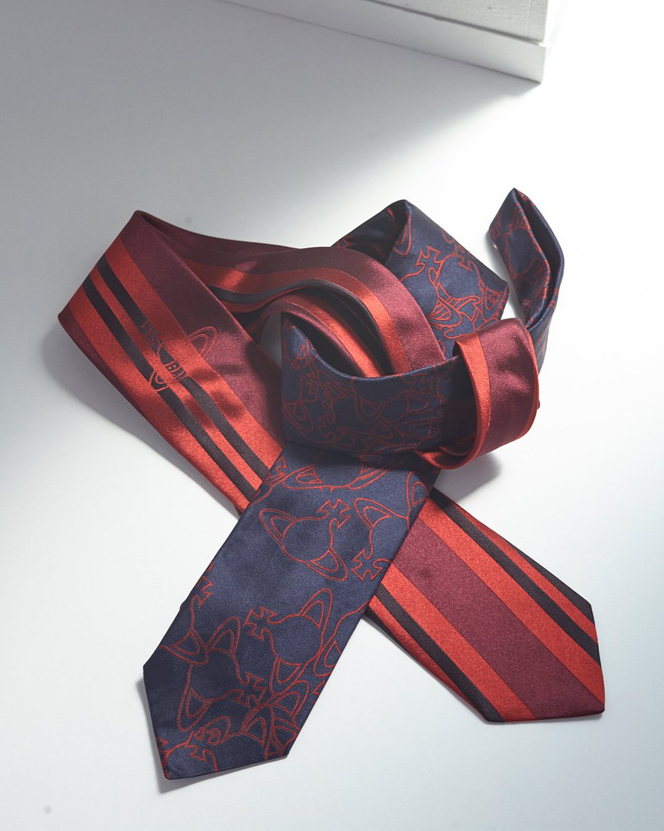 Vivienne Westwood V Twitter スーツスタイルを彩る Orbがランダムに配置されたネイビータイ 表参道店限定 Viviennewestwoodman Viviennewestwoodjapan Viviennewestwood ヴィヴィアンウエストウッド Https T Co Ngwoxvztec