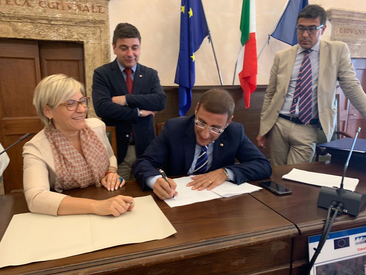 ERGnow's tweet photo. Abbiamo donato a @ComuneNarni il Mulino Netti, storica prima “Officina Elettrica Municipalizzata” d’Italia, intitolato a Aldo Netti, pioniere dell’elettrificazione dell’Umbria. Diventerà infocenter dell’itinerario turistico #GoledelNera
Per approfondire ➡️https://t.co/zfwTmRzSY0 https://t.co/XrBJDsrOJn