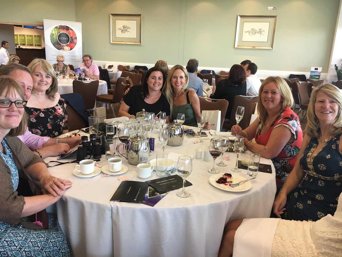 GarethHulmston's tweet photo. Fantastic day @EpsomRacecourse for @LussoTravel annual Southern #AgentPartners Raceday event. Big thank you to everyone who attended and to our fabulous hotel & airline partners who supported the day. ππππ»ππ»ππ» https://t.co/envzkvNldI