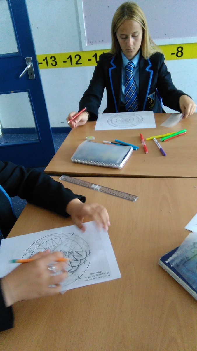 MathsLca's tweet photo. @LCAYear7 @LincolnCastleAc Exploring symmetry with Rangoli patterns https://t.co/74FOXr1YiR
